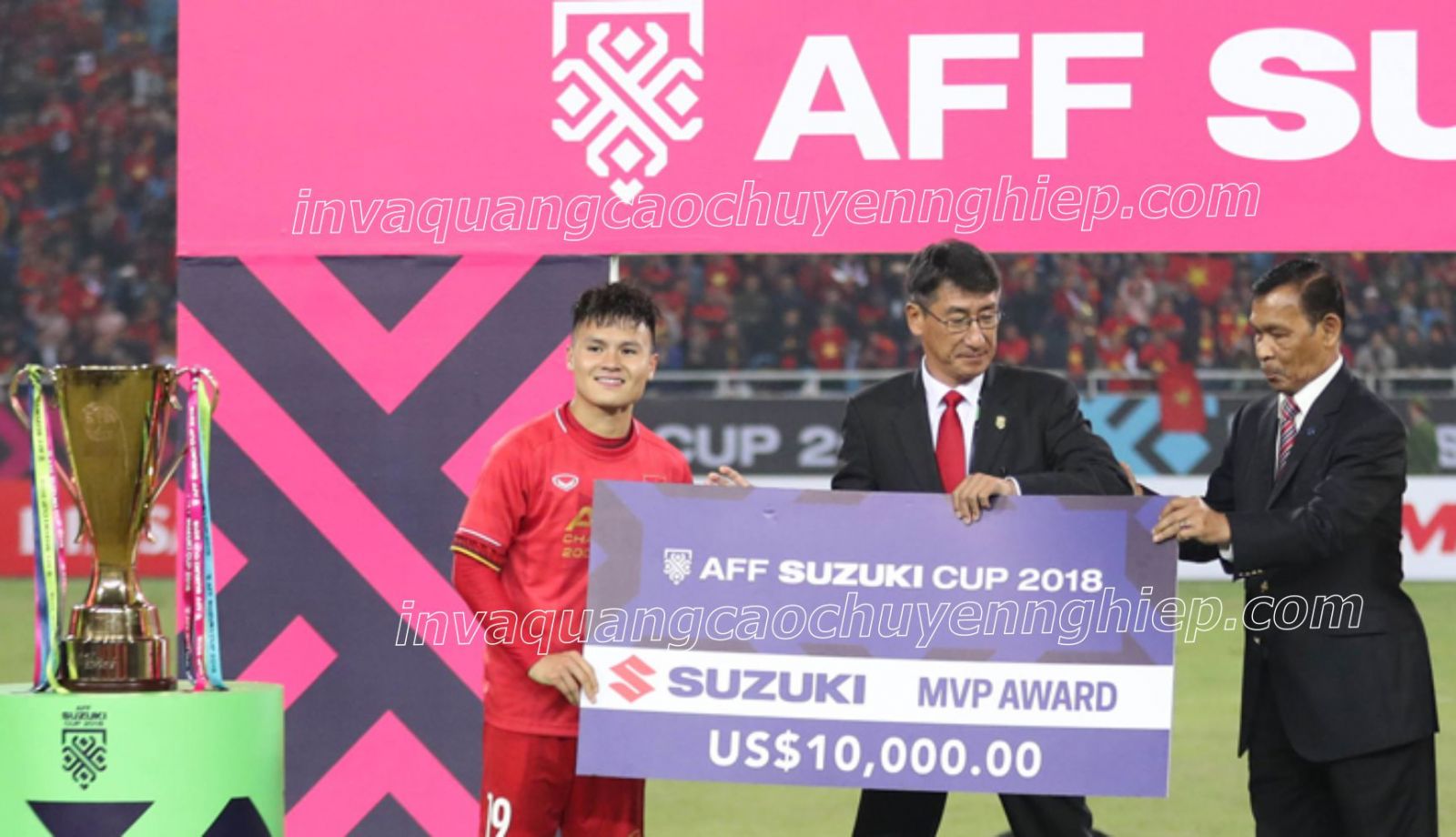 bảng trao giải thưởng suzuki cup 2018 in decal pp bồi formex