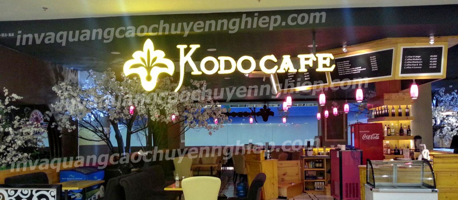 chữ mica viền inox nhà hàng kodo cafe