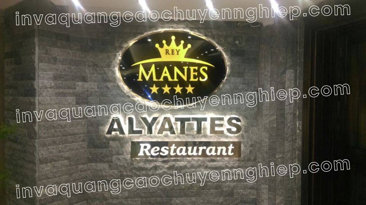 Chữ nổi inox gắn đèn Led hắt sáng chân vách logo nhà hàng alyattes