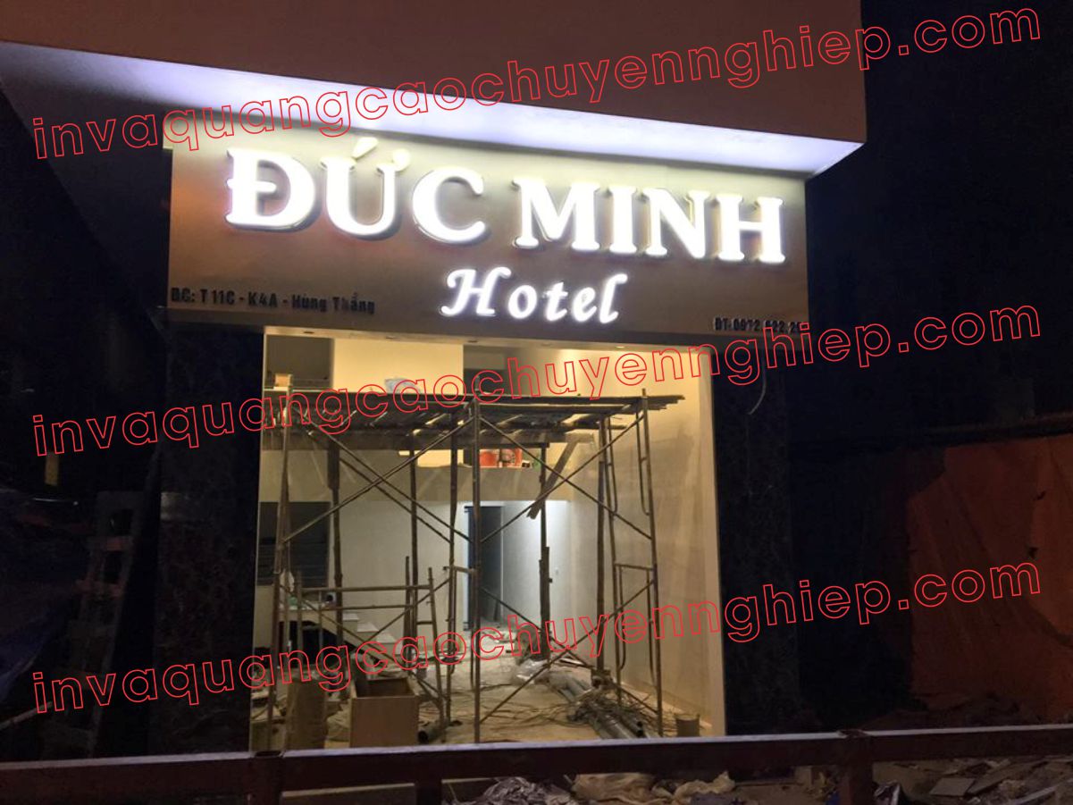 chữ nổi mica đèn led biển quảng cáo khách sạn đức minh hotel