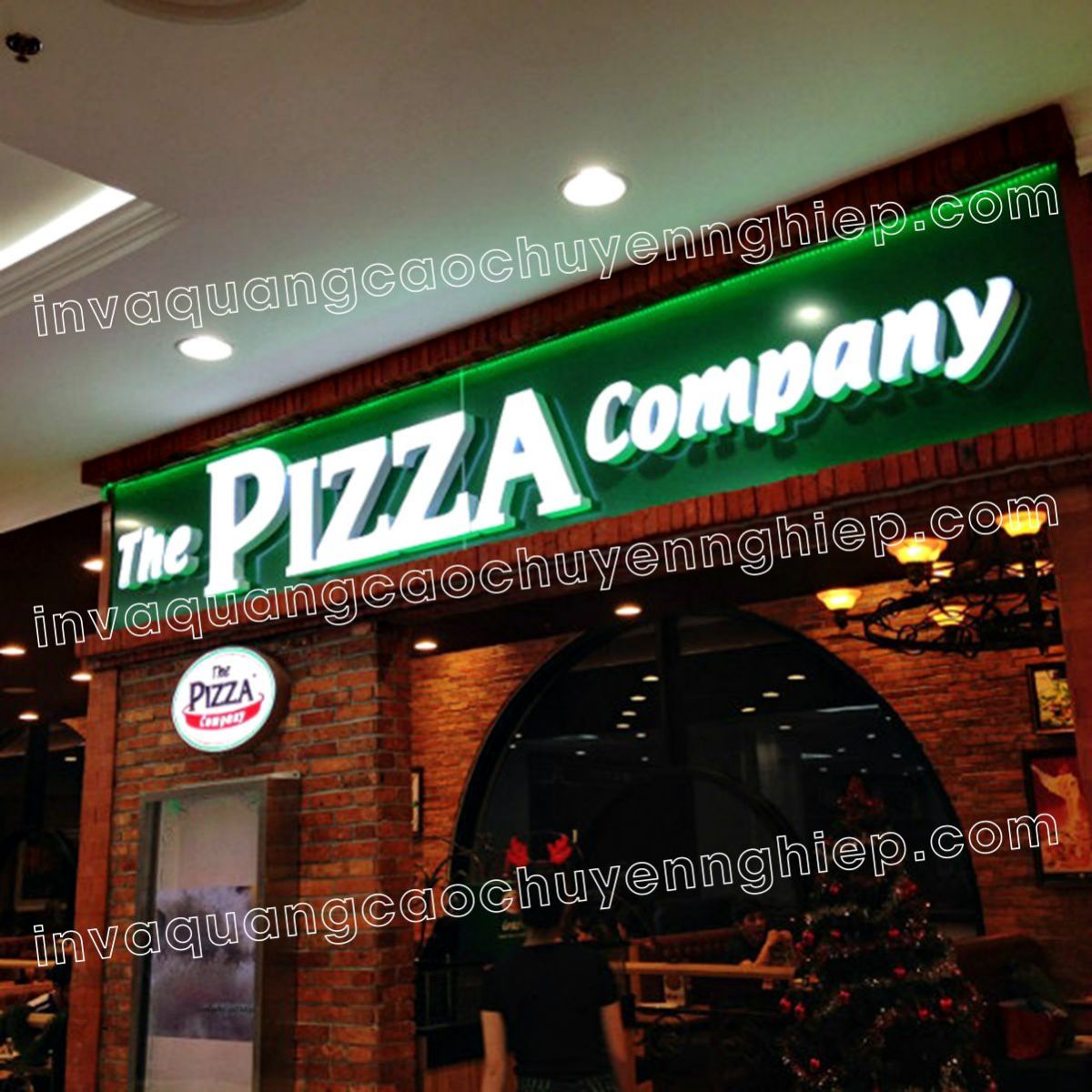 chữ nổi mica đèn led biển quảng cáo quán ăn pizza