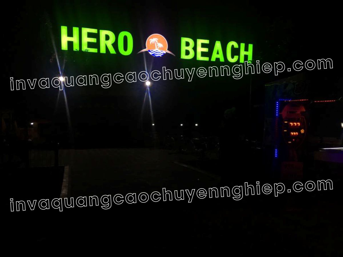 chữ nổi mica đèn led biển quảng cáo hero beach