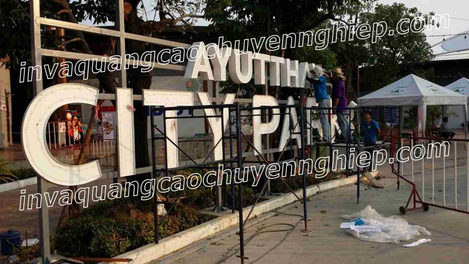 tuyển thợ quảng cáo