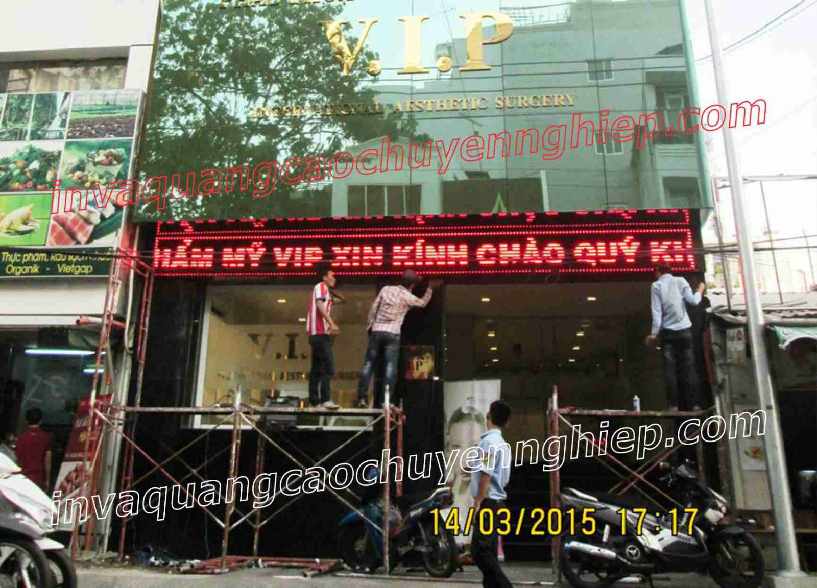 tuyển thợ thi công quảng cáo
